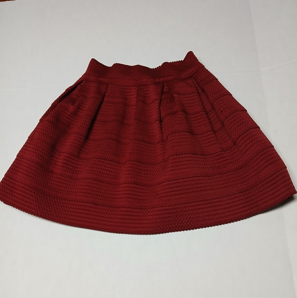 FSR Burgundy Mini Skirt Sz L Circle Skater Pleated Maroon Stretchy Elastic Waist